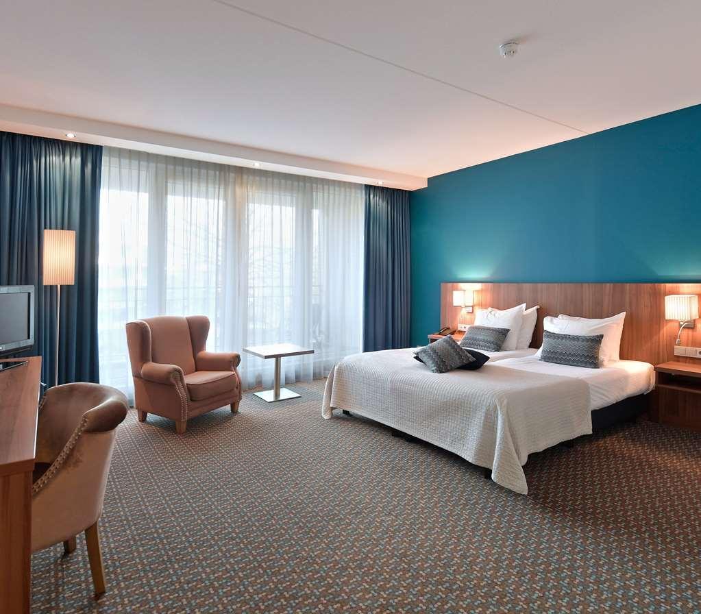 Van Der Valk Theaterhotel Алмело Стая снимка