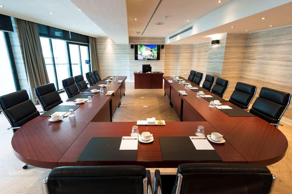 Van Der Valk Theaterhotel Алмело Съоръжения снимка