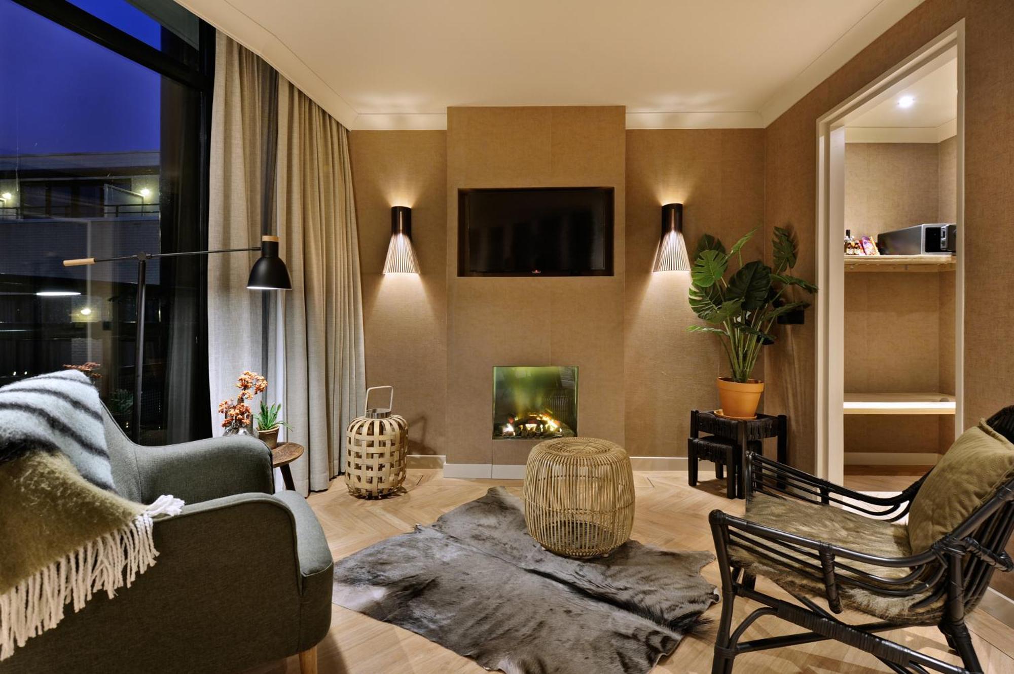 Van Der Valk Theaterhotel Алмело Екстериор снимка