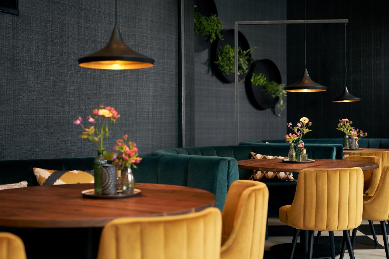 Van Der Valk Theaterhotel Алмело Екстериор снимка